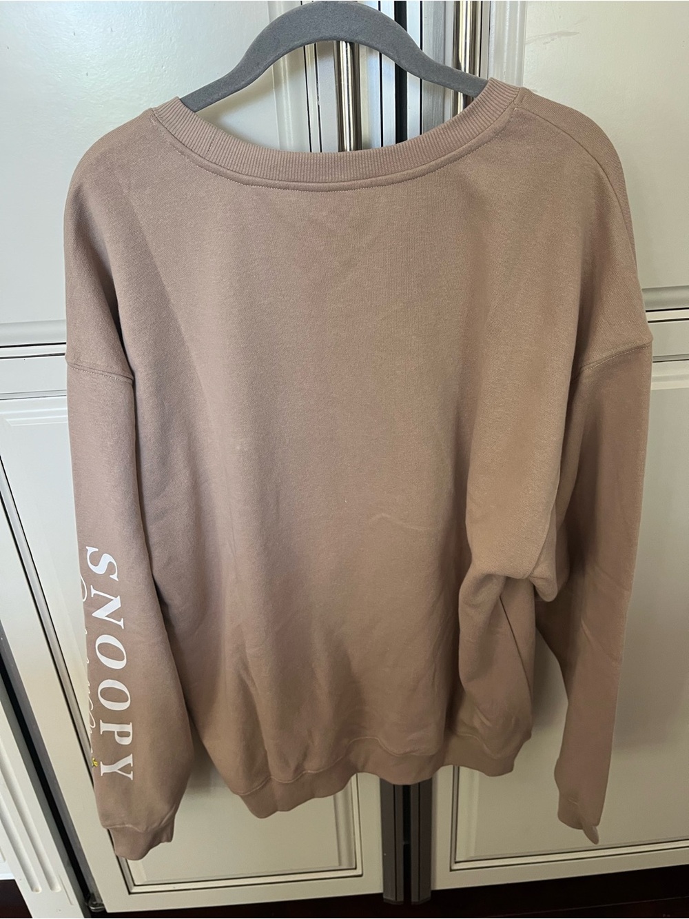 Peanuts Taupe Crewneck Sweatshirt with Snoopy Basketball Club Graphic - Picture 4 of 5
